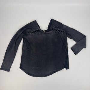 We the Free top 🌱